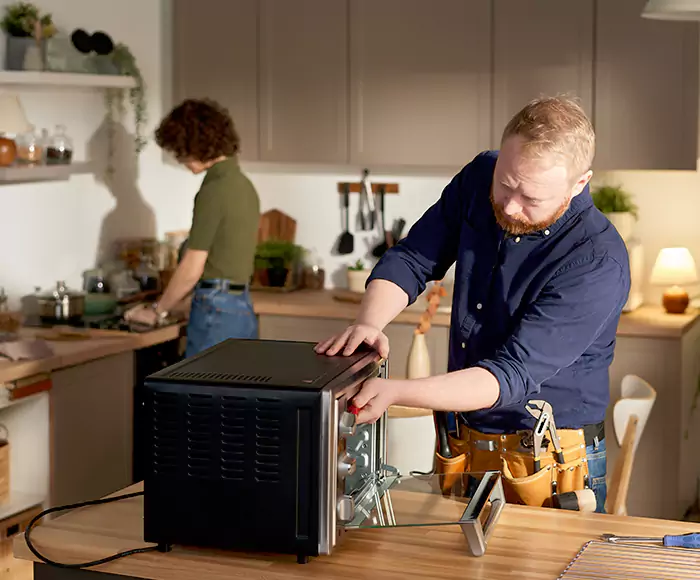 Top-Rated Oven Specialists: Your Certified Oven Repair Technician Crew in Bridgeport, CT