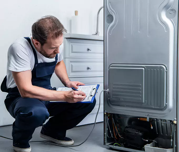 Why Bridgeport, CT Homeowners Choose Bridgeport Appliance Pro for Refrigerator Leak Repair?